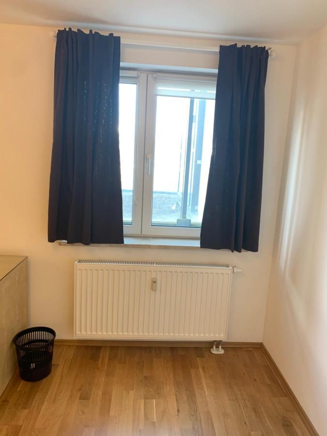 Cozy Flat , Near University , Wifi&Free Parking Regensburg Bagian luar foto